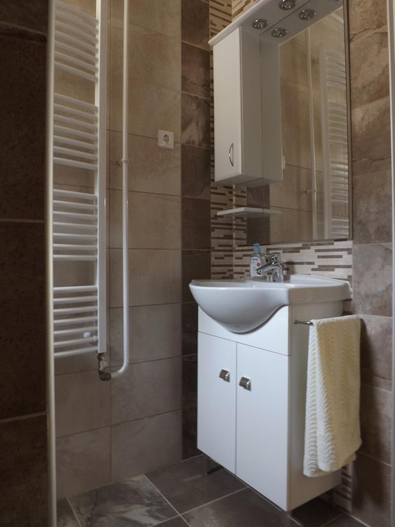 Apartamento Fagyoengy Sárvár Habitación foto
